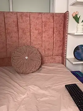 salomecute21 online show from 02-24-26, 11:11