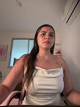 salomecute21 online show from 07-25-26, 11:38