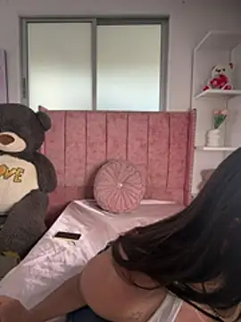 salomecute21 online show from 06-10-26, 11:33