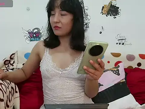 Natzu Choi online show from 05-18-26, 02:55