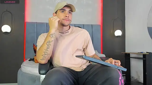 Liam walk  online show from 02-17-26, 09:34