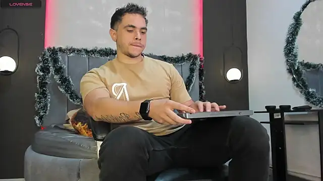 Liam walk  online show from 11-29-25, 08:09