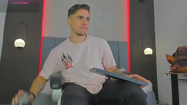 Liam walk  online show from 03-29-26, 10:11