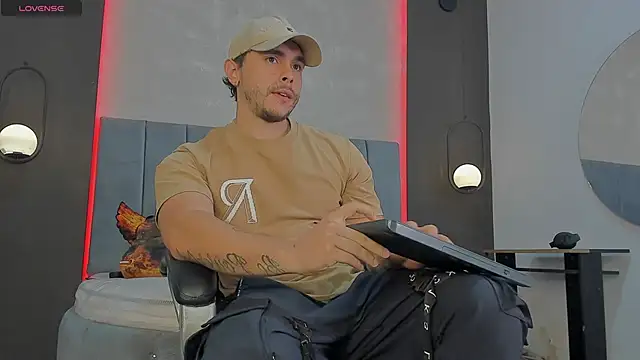 Liam walk  online show from 03-10-26, 11:20