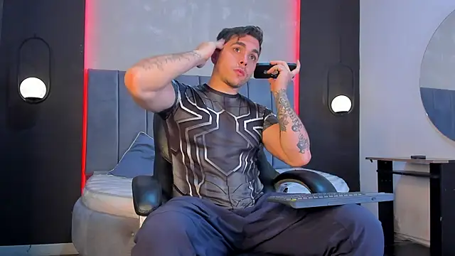 Liam walk  online show from 04-15-26, 12:32