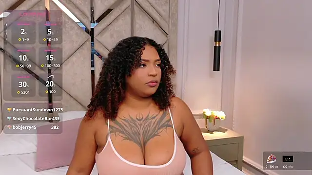 Cristal-Jonnes online show from 02-06-26, 02:51