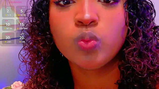 Cristal-Jonnes online show from 10-11-25, 03:07