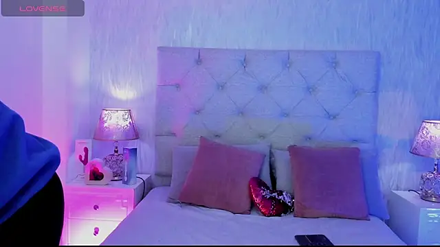 Pamelamiler   online show from 03-09-26, 11:58