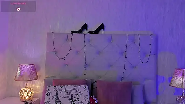 Pamelamiler   online show from 12-16-25, 12:20