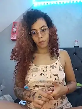 Pamelamiler   online show from 06-18-26, 02:32