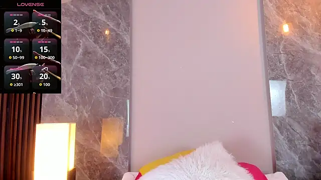 Emma hunter  online show from 12-03-25, 04:24