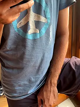 Sid     123 online show from 11-20-25, 04:57