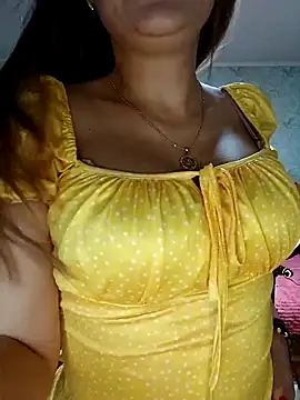 Snapshot of Viola3102 chatting on 11-12-25, 08:12 Viola3102 online show from 11-12-25, 08:12