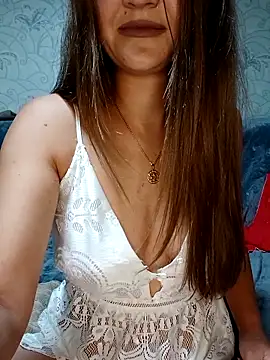 Snapshot of Viola3102 chatting on 10-24-25, 07:46 Viola3102 online show from 10-24-25, 07:46