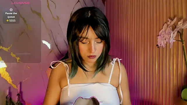 artemish   online show from 10-20-25, 03:41