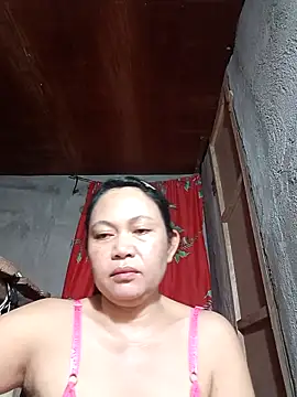 Everleigh mom online show from 10-24-25, 10:36