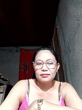 Everleigh mom online show from 01-14-26, 07:34