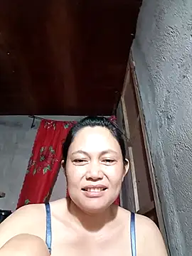 Everleigh mom online show from 11-30-25, 08:04