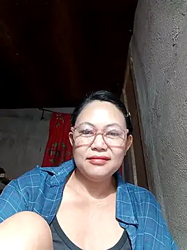 Everleigh mom online show from 01-07-26, 08:03