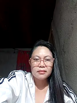 Everleigh mom online show from 01-14-26, 07:39