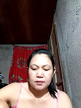 Everleigh mom online show from 11-15-25, 10:41