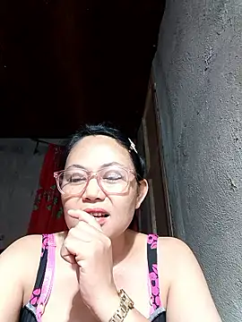 Everleigh mom online show from 01-09-26, 12:01