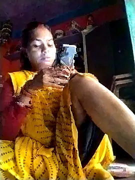 Snapshot of Hot_yasha chatting on 09-19-25, 10:19 Hot yasha online show from 09-19-25, 10:19