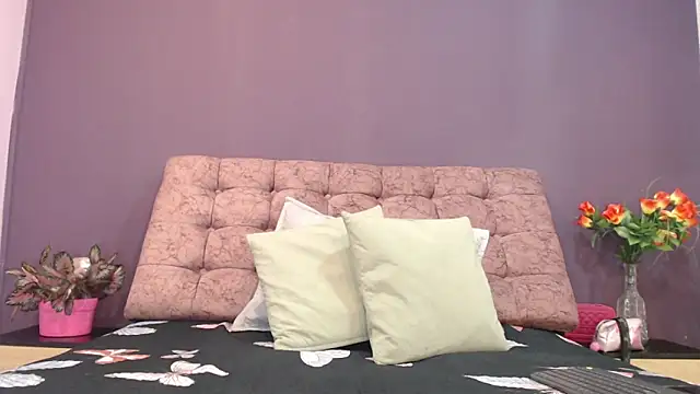 KateWelsin online show from 09-11-25, 07:47