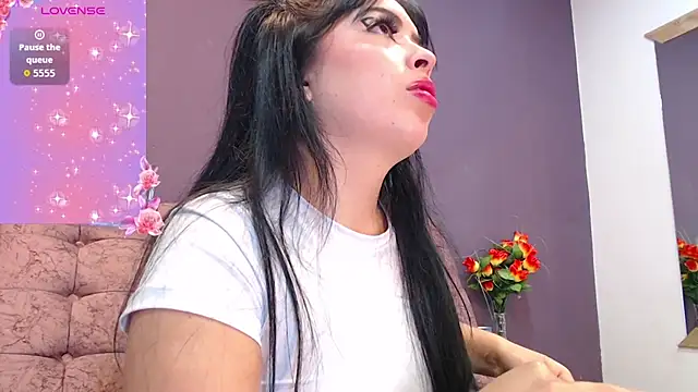 KateWelsin online show from 11-15-25, 07:07