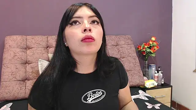 KateWelsin online show from 10-18-25, 08:22