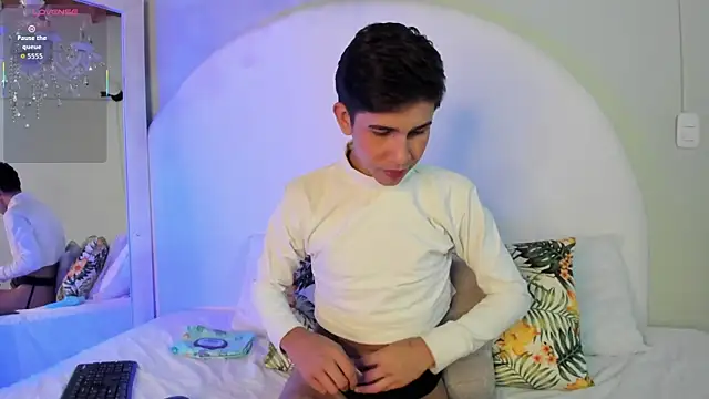 JoshuaSanzz online show from 09-12-25, 04:12