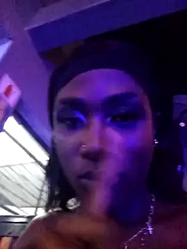 Lsnickykhanyile online show from 12-05-25, 01:05