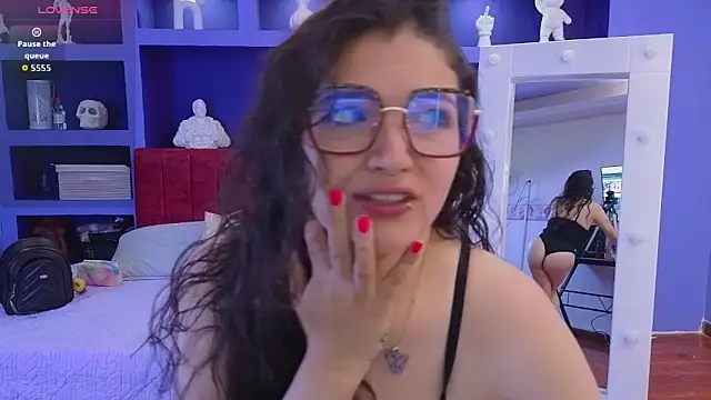 Snapshot of iam_sammy_01 chatting on 02-16-26, 12:37 iam sammy 01 online show from 02-16-26, 12:37