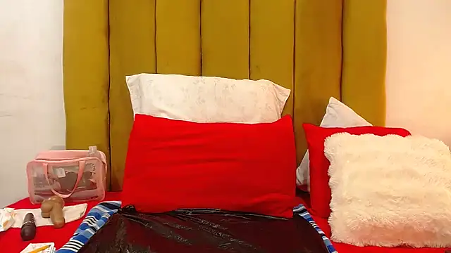 RoundaAssx22 online show from 03-19-26, 07:19