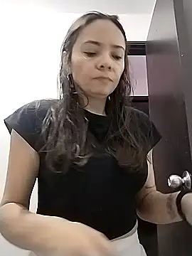 Cami Konor online show from 09-18-25, 05:05