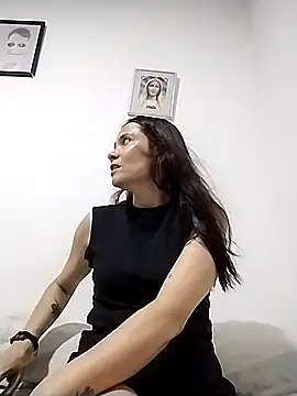 Cami Konor online show from 10-23-25, 07:56