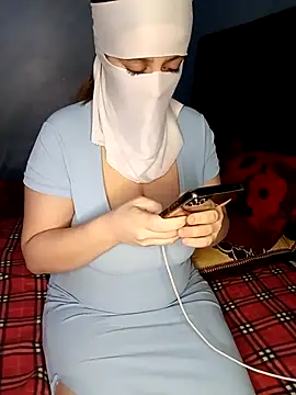 Lamia Queen  online show from 11-26-25, 05:24