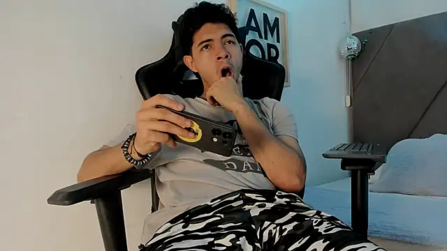 andrew colleman online show from 02-07-26, 11:35