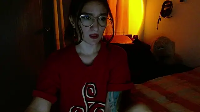 lia ana online show from 05-08-26, 06:28