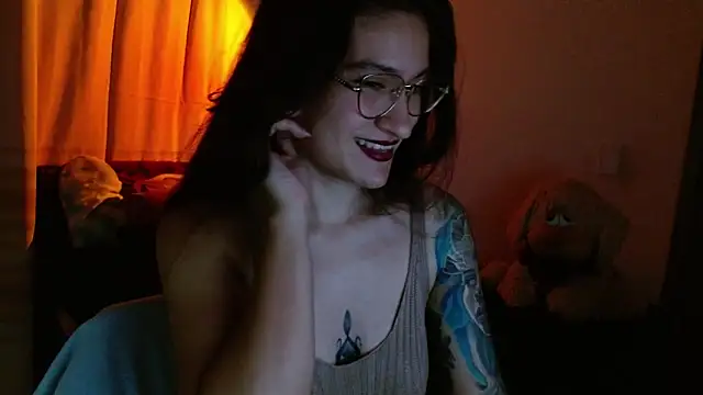 lia ana online show from 05-13-26, 06:20
