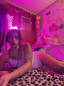 Snapshot of TranSexualJade95 chatting on 05-08-26, 09:35 TranSexualJade95 online show from 05-08-26, 09:35