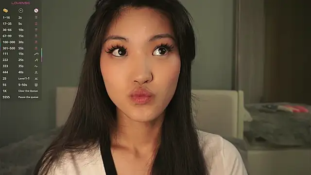 FancyEsten online show from 09-26-25, 08:21