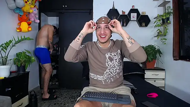 Borsalino Adam online show from 11-08-25, 05:38