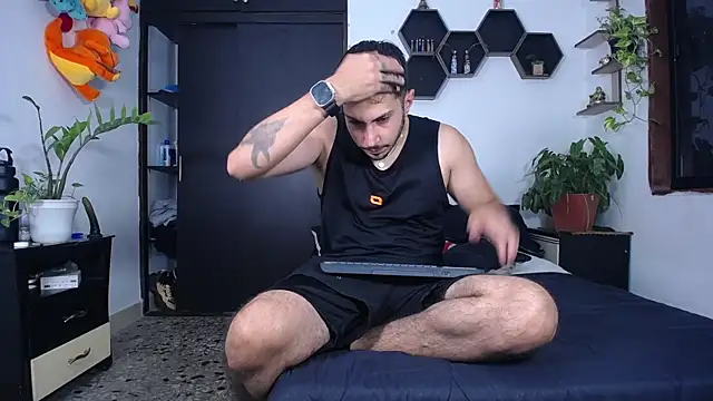 Borsalino Adam online show from 11-01-25, 08:57