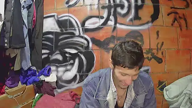alexandercruz online show from 05-26-26, 01:47