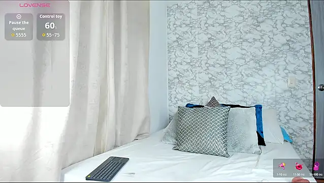 SofiaLarsson online show from 09-22-25, 11:38
