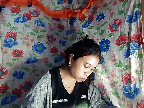 Pinay Skinny18 online show from 10-05-25, 07:59