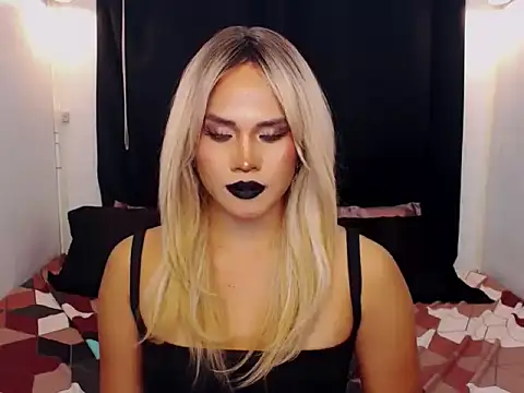 YllanaAltheaXxX online show from 02-15-26, 05:19