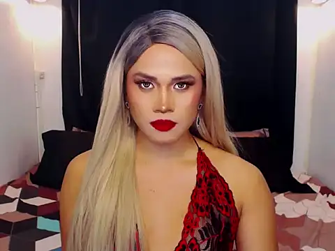 YllanaAltheaXxX online show from 02-11-26, 05:51