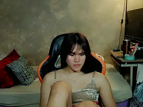 Snapshot of YllanaAltheaXxX chatting on 06-06-26, 04:56 YllanaAltheaXxX online show from 06-06-26, 04:56